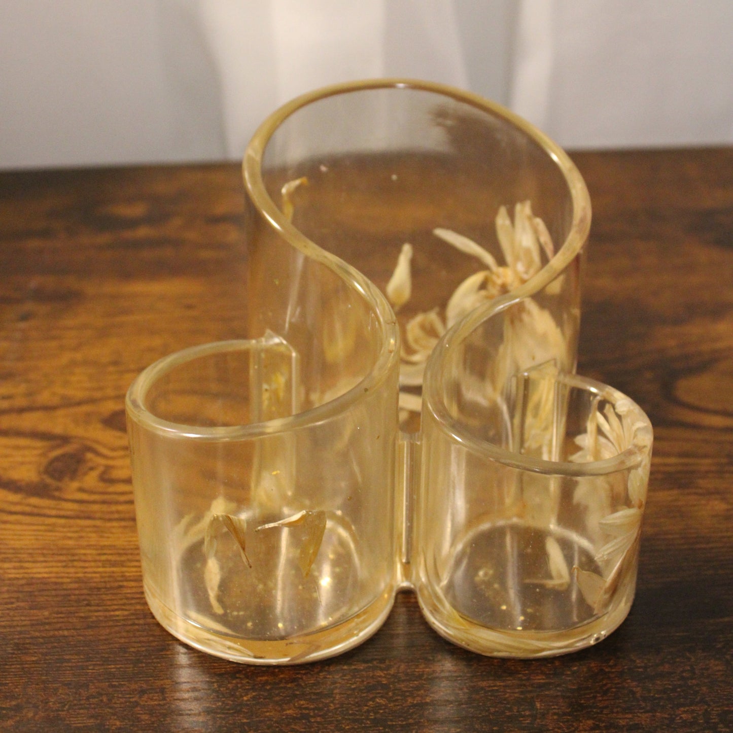Resin Holder